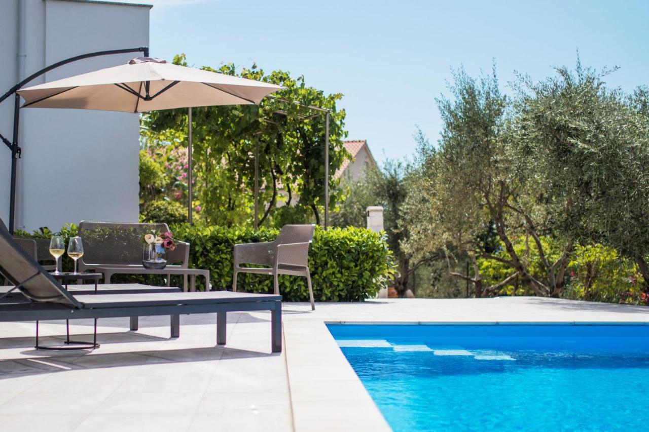 Marina di Portapisana Luxury private villa Krk Town Esterno foto