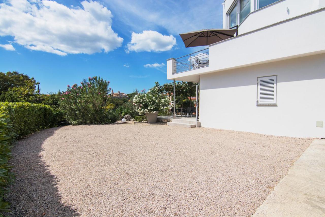 Marina di Portapisana Luxury private villa Krk Town Esterno foto