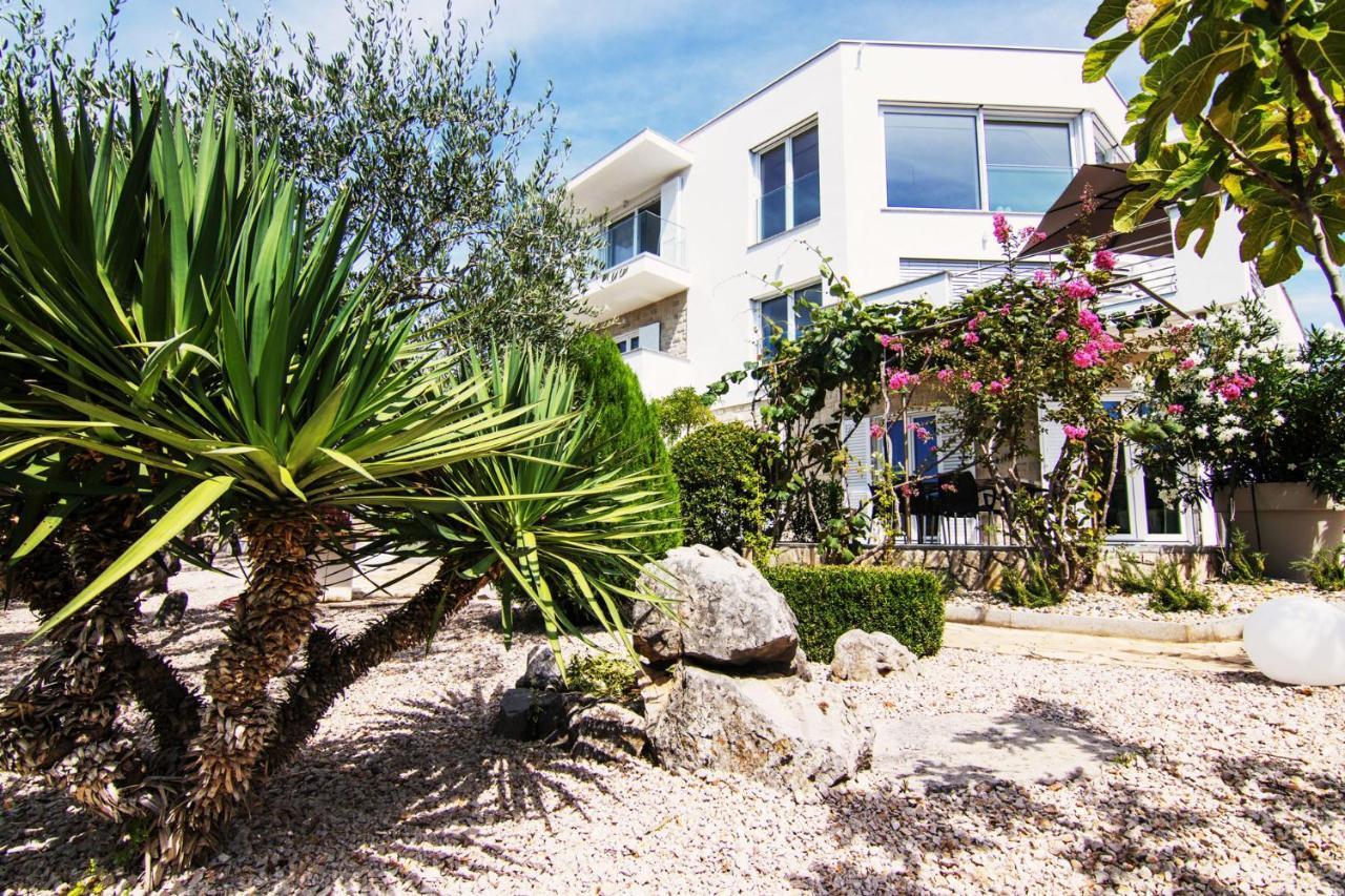 Marina di Portapisana Luxury private villa Krk Town Esterno foto